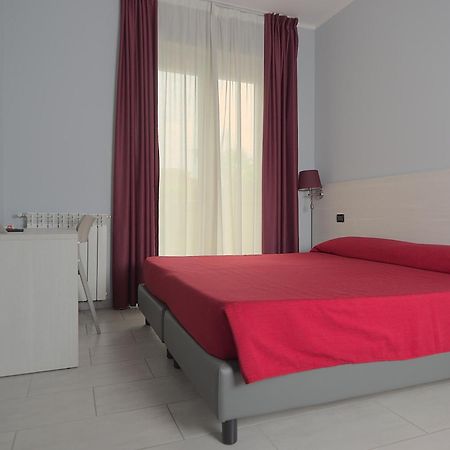 Hotel Pone Sesto San Giovanni Exterior foto